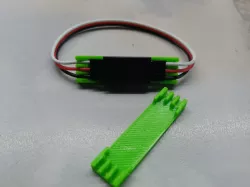 Simple Servo connector lock