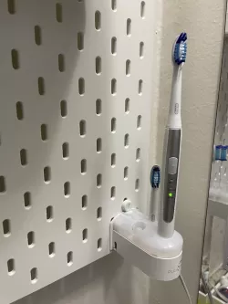 SKADIS Oral B Pulsonic Toothbrush Mount