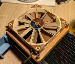 12cm PC  fan to 14cm PC bracket adapter