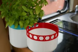 Clip-on pots (with suction cup)