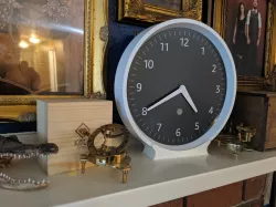 Echo clock stand