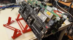 Expandable C64 (and alike) board stand