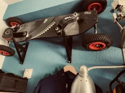 Holder For Things (mountainboard in my case