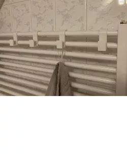 Hook for bathroom radiator