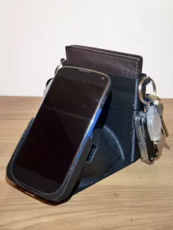 Nexus 4 Charging Dock - Plus keys and wallet