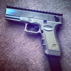 picatinny rail for airsoft G18c (cm030)