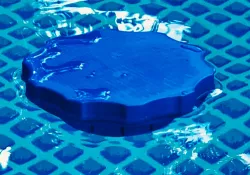 Swimming Pool Chlorine Floater/Dispenser for 200g Pills (no support needed)