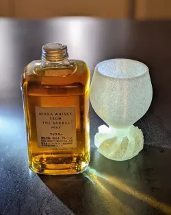 Whisky tumbler / glass