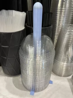 Bubble drink lid stand