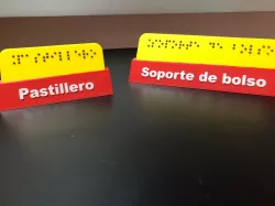 Carteles Braille (Braille signs)