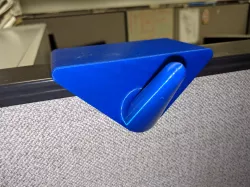 Cubicle coat hook