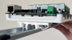 Din rail clip