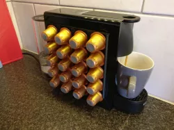 Essenza Mini capsule stand (now Prusa Mini compatible)