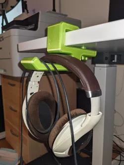 Headphones holder for my desk