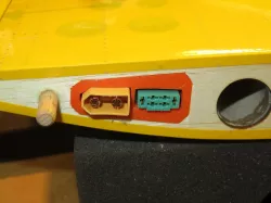 Holder for MPX and XT-60 connectors - RC - VQ Twin Otter