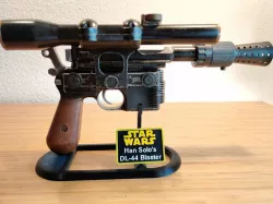 Improved Han Solo Blaster DL-44 Stand