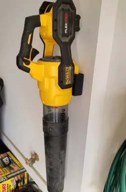 Leaf Blower Holder