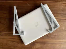 MacBook White Unibody wall mount