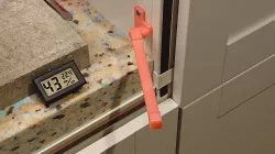 Platsa cabinet door prop
