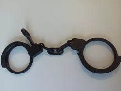 Print-in-place handcuffs