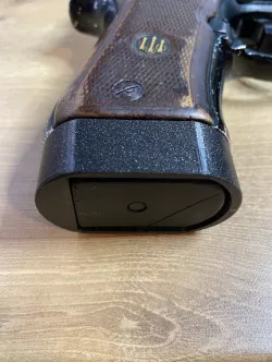 Shoe on a pistol magazine - Beretta 92SB