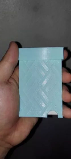 Simple Wallet With Lid