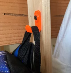 single screw hook