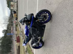 Yamaha 2017+ R6 and 2015+ R1 upper fork guards!