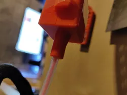Filament dust remover