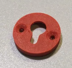 Keyhole hanger insert