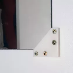 Mirror corner mount