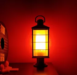 PEDESTAL OIL LANTERN