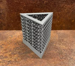 Pen Holder Gyroid Triangle - Stifthalter Gyroid Dreieck