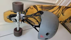 Skateboard Riser Hook