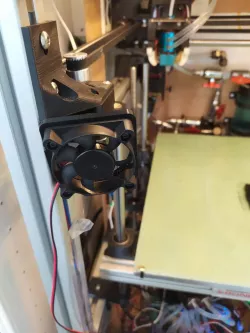Stepper fan mount for Hypercube