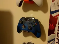 Xbox One, Switch, PS4 Controller Wall Mounts