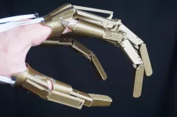 Articulated Finger Extensions