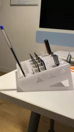 Card Holder SD, Micro SD, USB, USB-C, Pencil & Storage