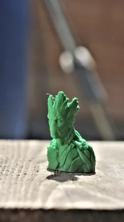 Groot Bust