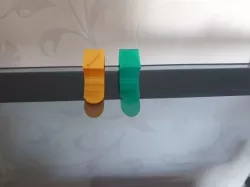 Paperclip for drawing table