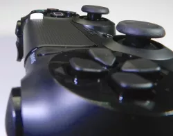 Playstation 4 (PS4) longer Options-Button