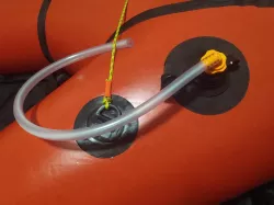 Top-up nozzle for packraft boston valve