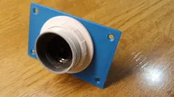 Adapter plate for E27 bulb socket holder