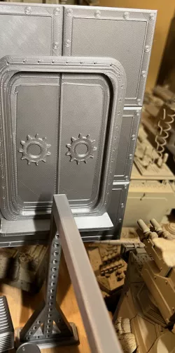 Armoured Tunnel Hatch for the SCI FY Train - Remix