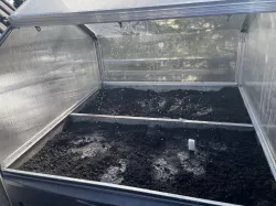 Automatic greenhouse watering / Automatische Gewächshausbewässerung