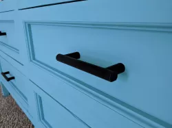 Drawer pull