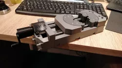 Fractal Vise