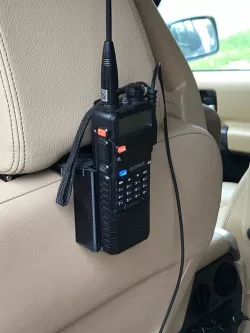 Land Rover LR3 BaoFeng UV-5R Mount