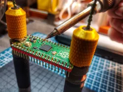 Soldering aid