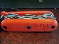 Swiss Army style keychain version 2